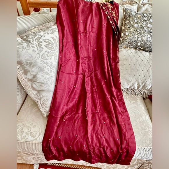 Beautiful Party/Wedding Guest Pakistani Suit! All handmade! Originally $750! - Picture 7 of 8